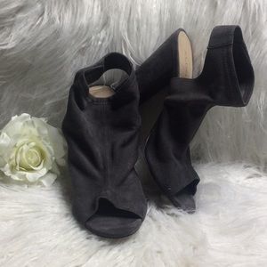 EUC Aldo Smoke Gray Suede Chunky Heels, 10M